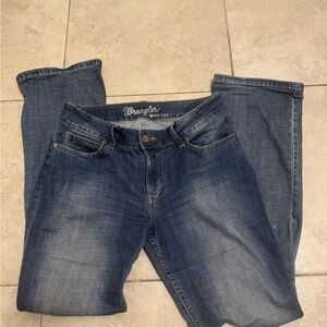 Wrangler retro dark blue denim bootcut midrise jeans women